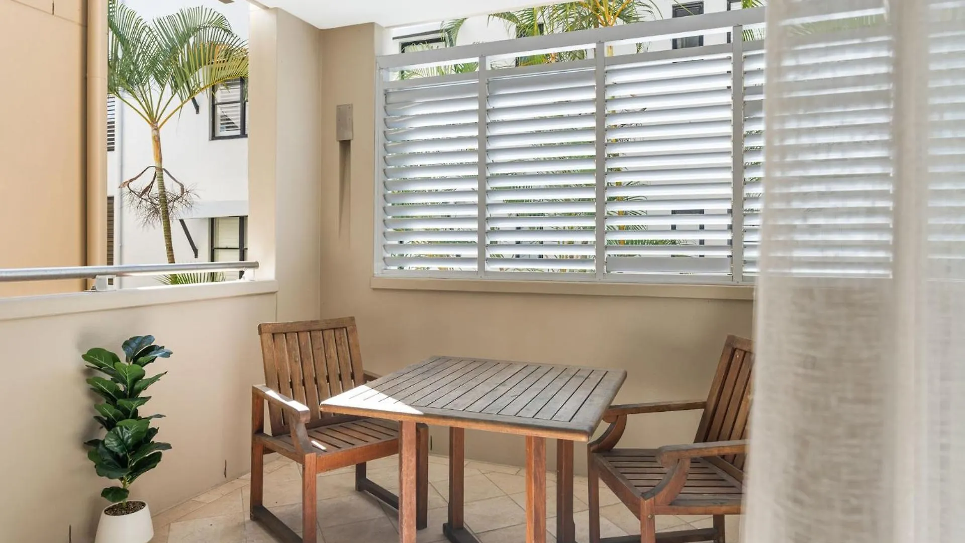 Laguna On Hastings 114 Hastings Street 32 Noosa Heads 0*,